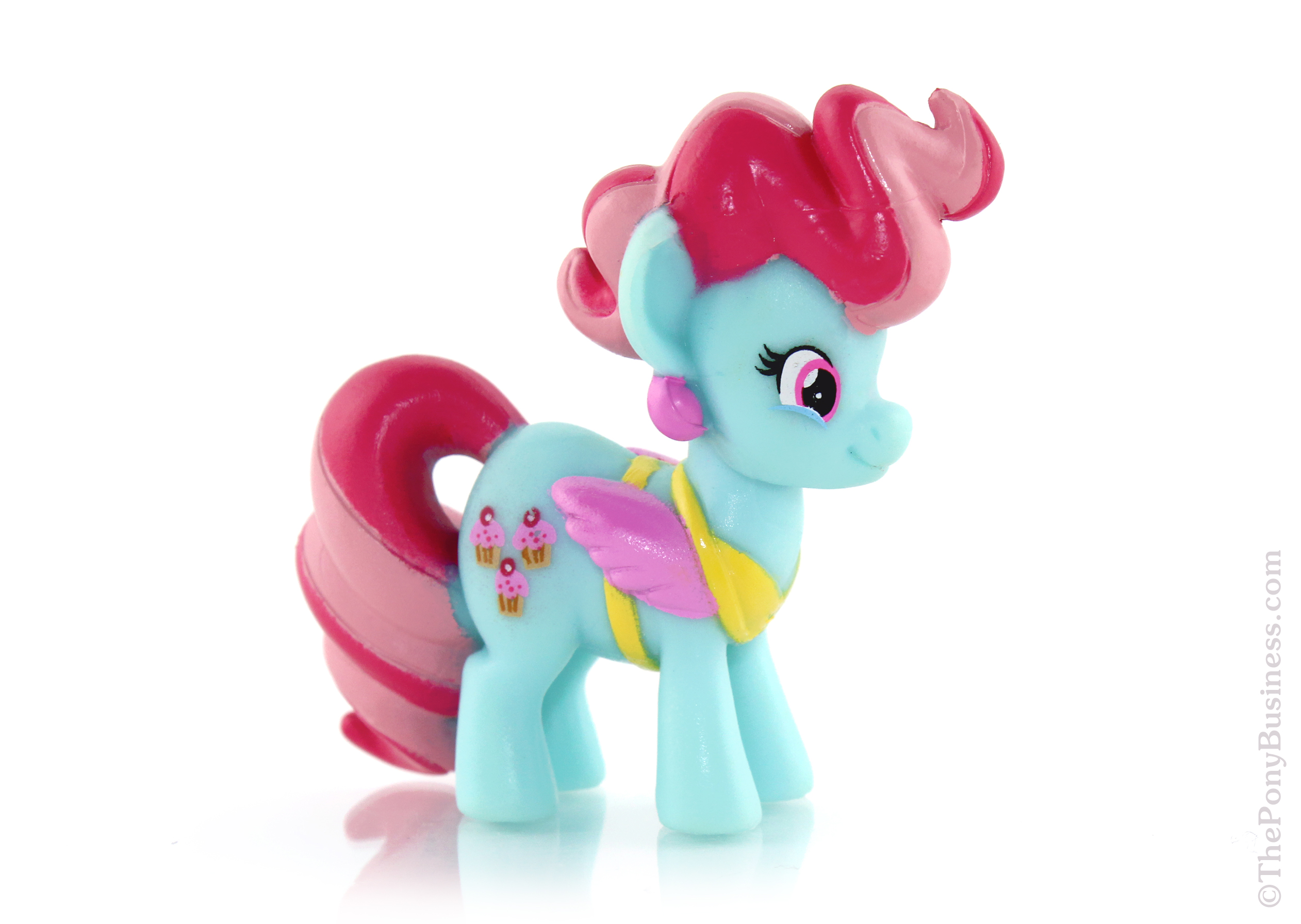 Pony Friends Forever Collection Mrs. Dazzle Cake – ThePonyBusiness